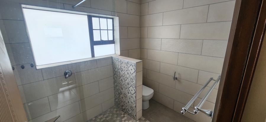 5 Bedroom Property for Sale in Dana Bay Western Cape
